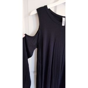 Black cold should dress